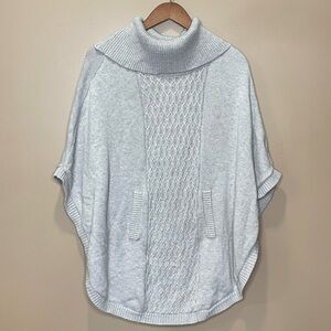 Cabi 3003 Cowl Neck Poncho Sweater Women Oversize Sz small Layer cable knit cozy